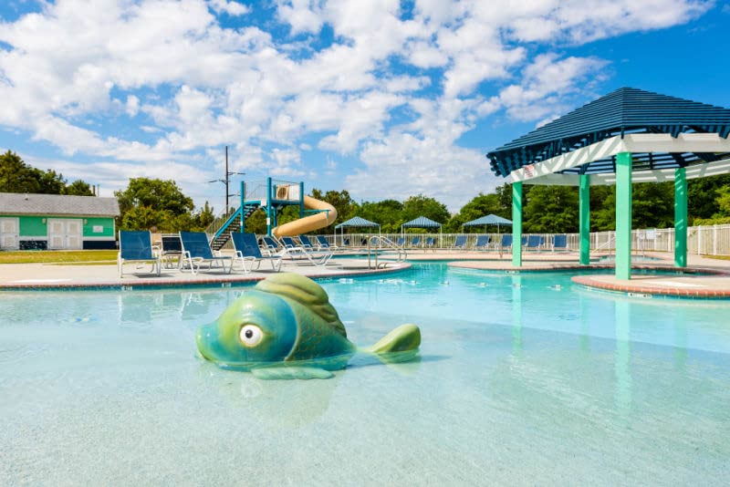 Cambridge-Cove_pool and fun by SAGA