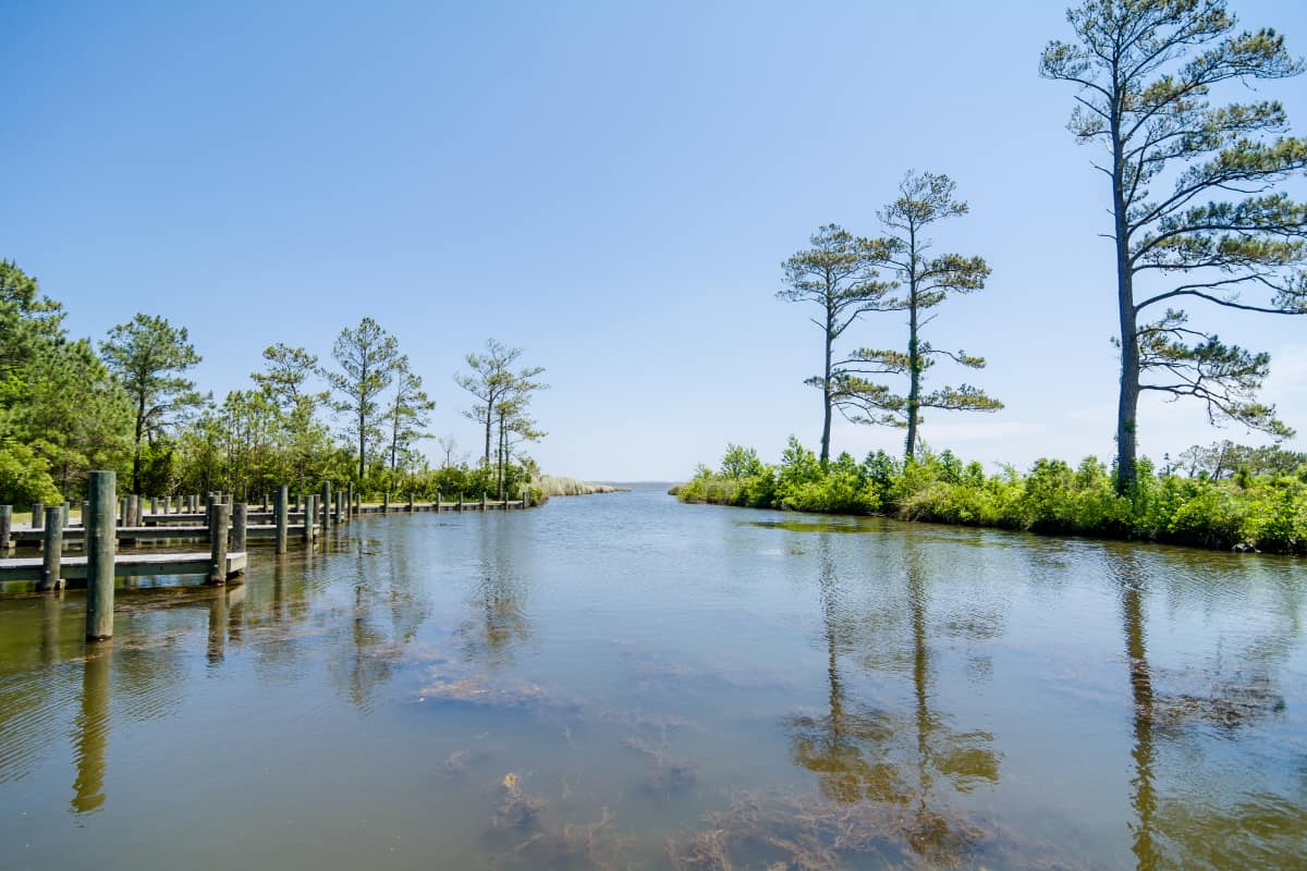 On the Currituck Sound: Beautiful coastal cottages by SAGA just a short drive to OBX Outer Banks beaches