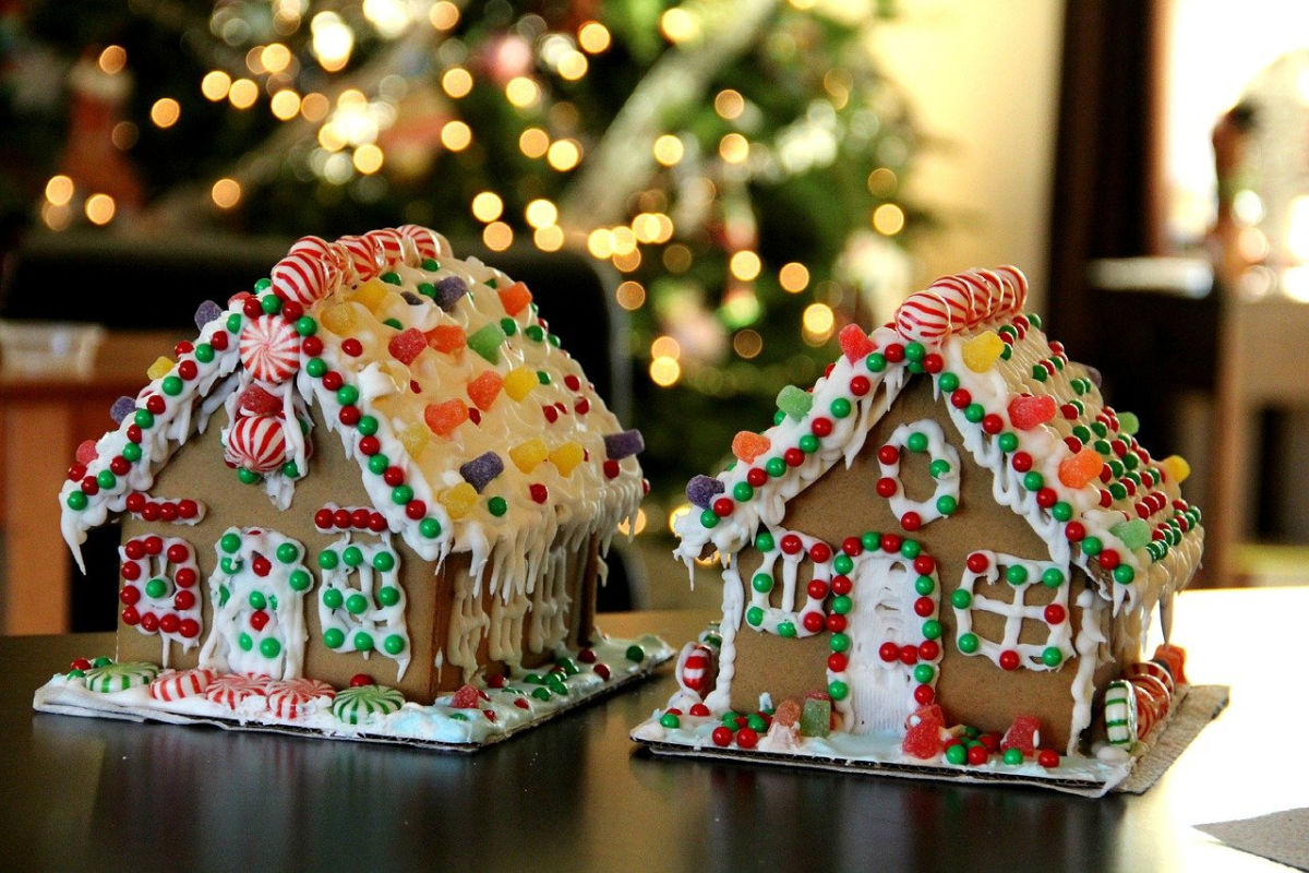 gingerbread-house beach holiday traditions SAGA