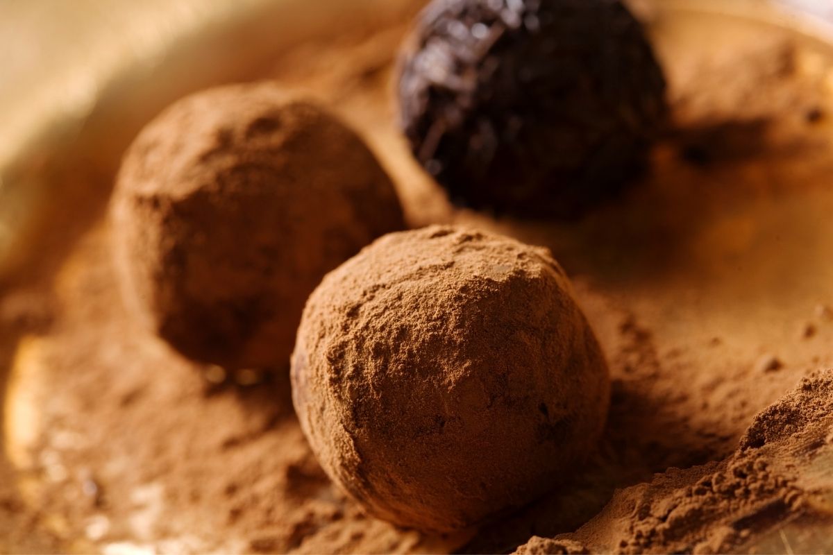 valentine Truffles easy cocoa powder (1)